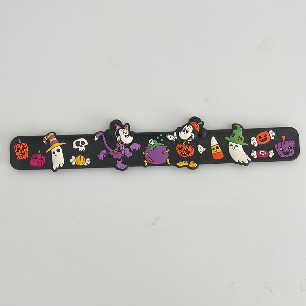 Disney Halloween glow in the dark bracelet